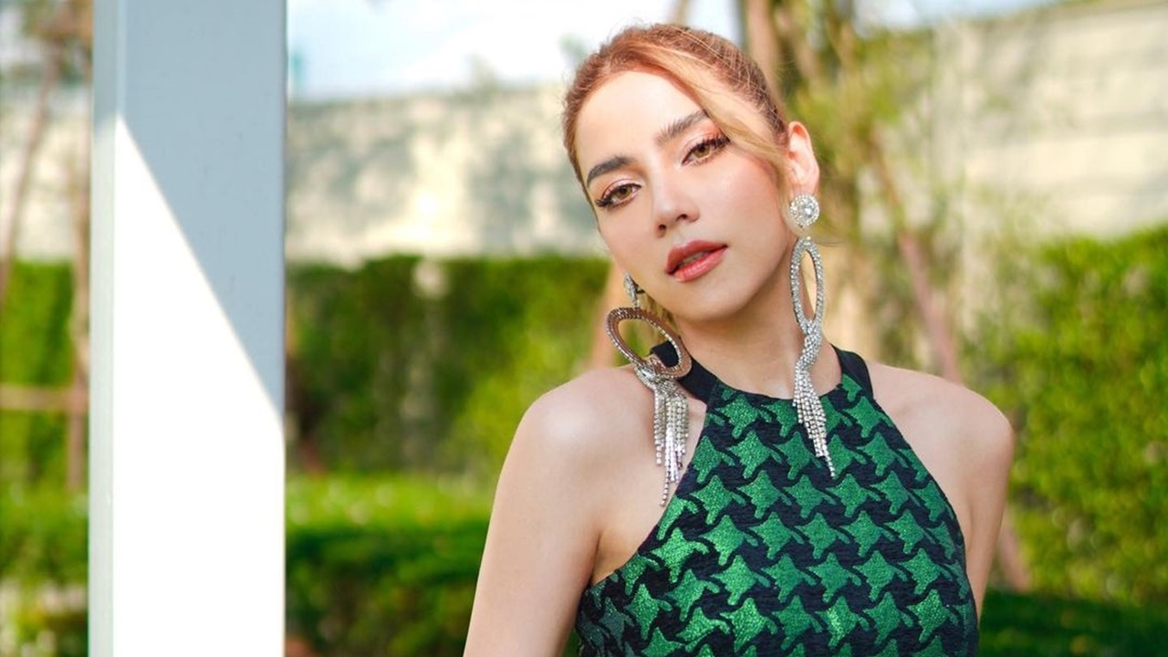 สไตลิสต์ดังฉะพฤติกรรม จีน่า เดอะเฟซ ไม่น่ารัก ไม่ขอร่วมงานอีก