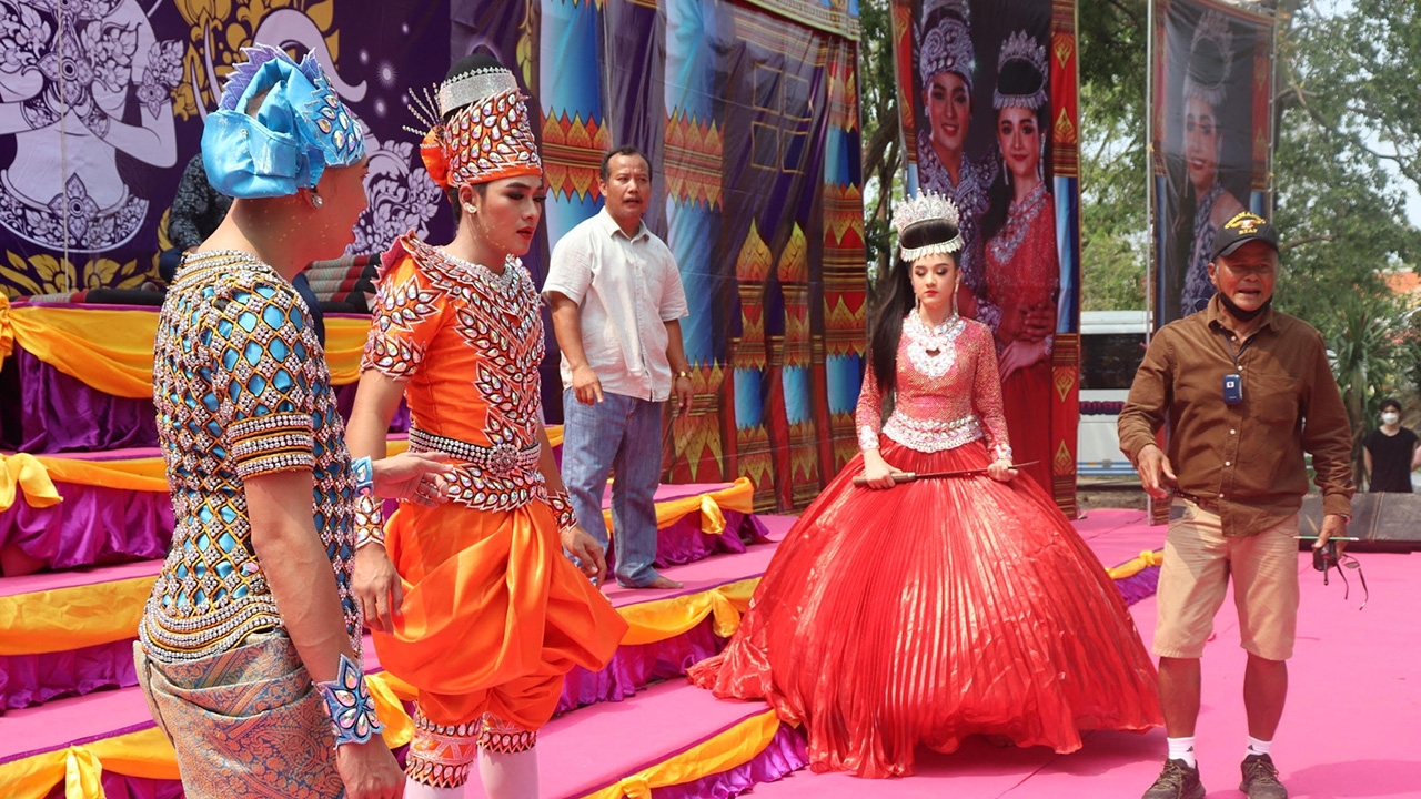 “ริส วิชญพงศ์” ขึ้นแท่นพระเอกลิเกน้องใหม่ โชว์ฟอร์มบู๊ช่วย “อลิศ” ใน “พยัคฆ์ยี่เก”