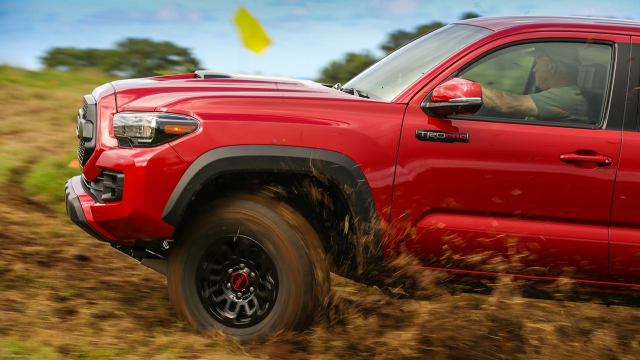 ใช้ให้เป็น ระบบขับเคลื่อน 4 ล้อ 4 WD ในเอสยูวีและปิกอัพ