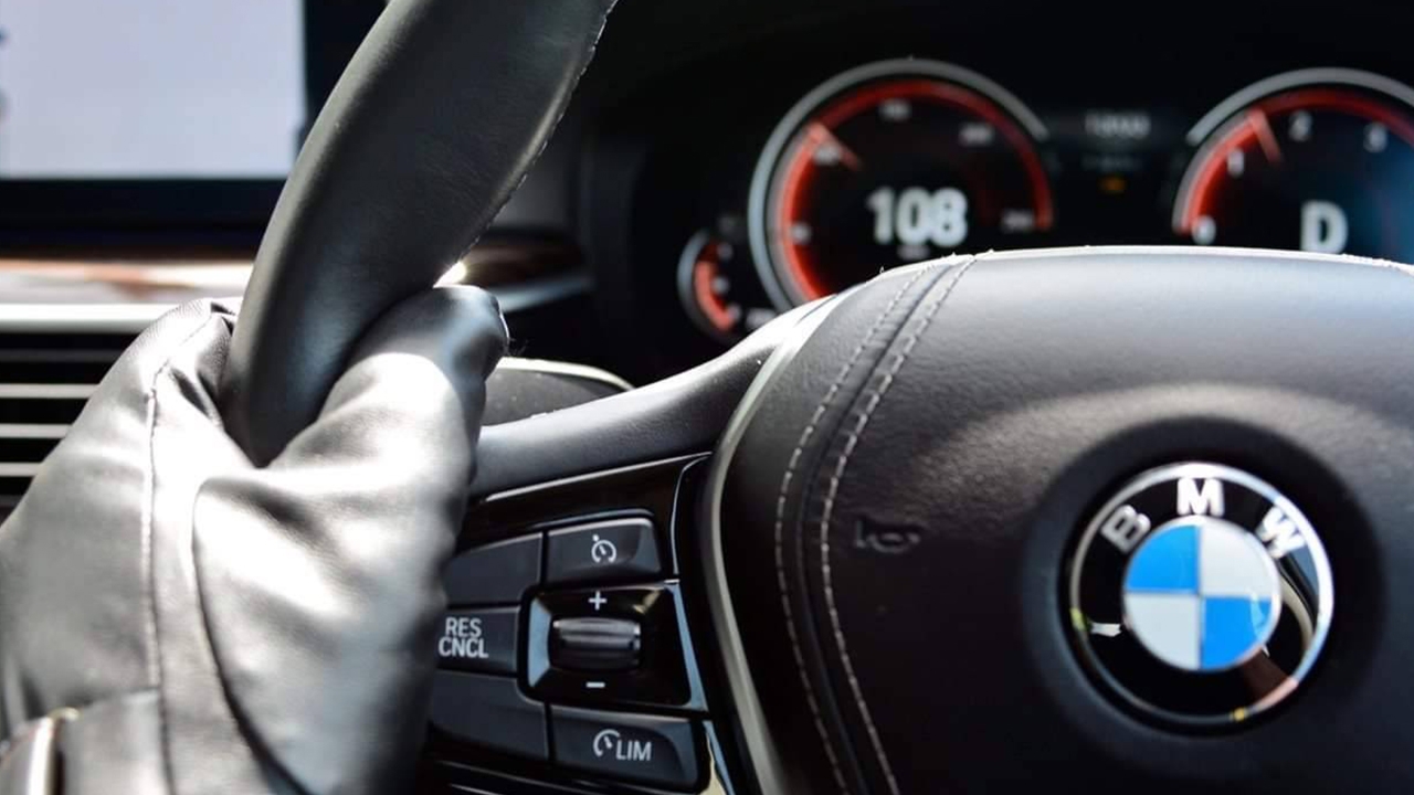 กลับให้ได้ ไปให้ถึง ! ขับรถทางไกลอย่างไร ให้ปลอดภัยช่วงวันหยุดยาว 