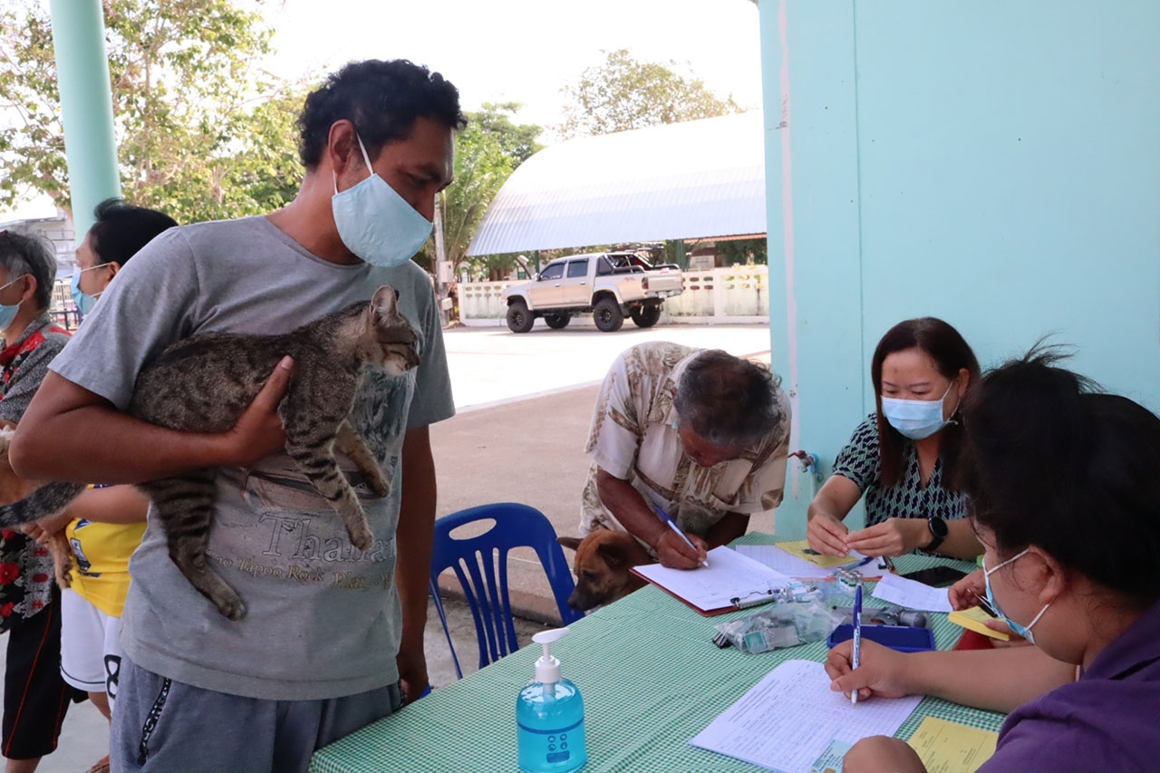 สถ.ร่วมมือ อปท.ทั่วประเทศ ฉีดวัคซีนป้องกันโรคพิษสุนัขบ้า ระหว่างวันที่ 1 มี.ค.–31 ก.ค. 2564