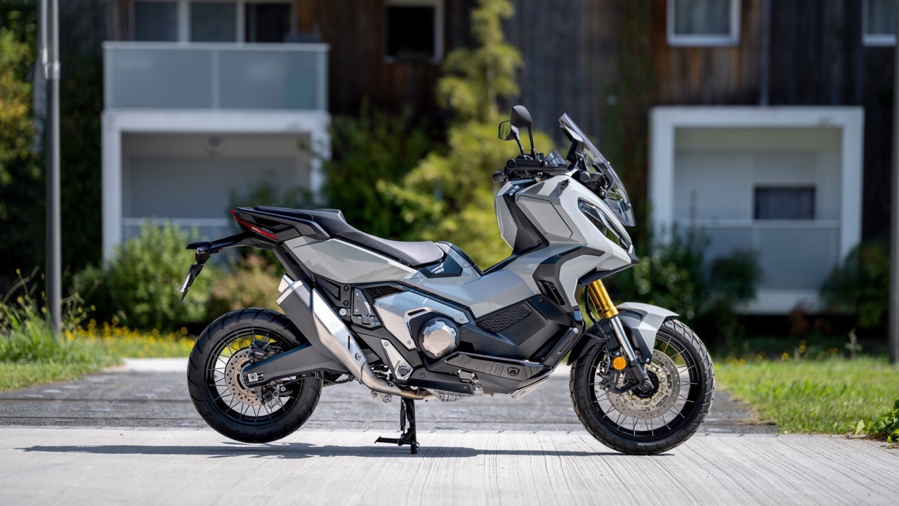 บิ๊กสกูตเตอร์ราคาดุ New Honda X-ADV750