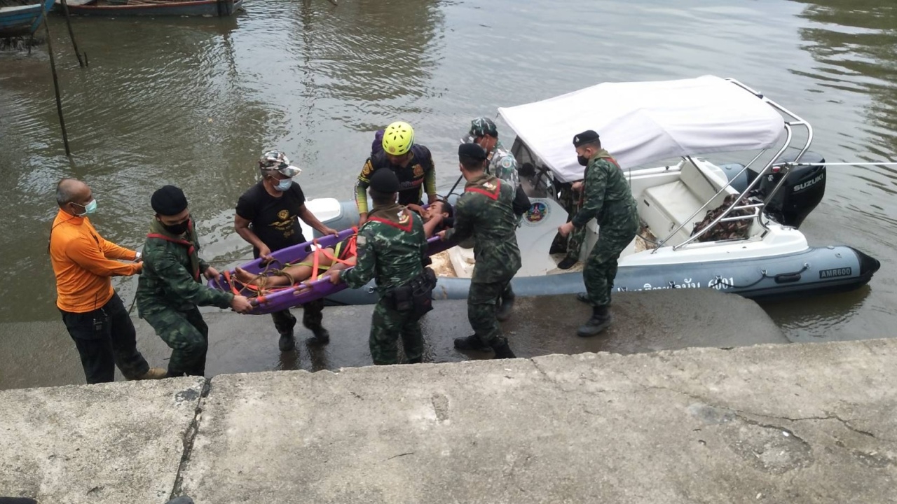 ทุบภารกิจหินกว่าร้อยชีวิตร่วมใจ ช่วยคนตกเขาสันกาลาคีรี นำส่ง รพ.ปลอดภัย