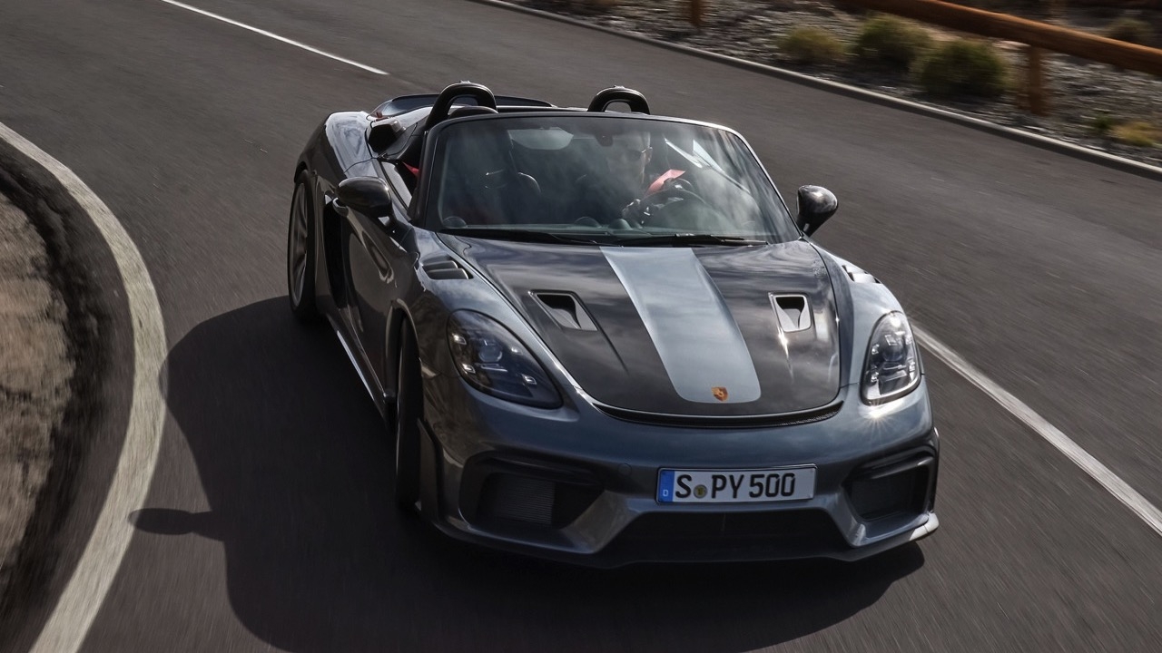 กบเล็กเปิดหลังคา PORSCHE 718 SPYDER RS