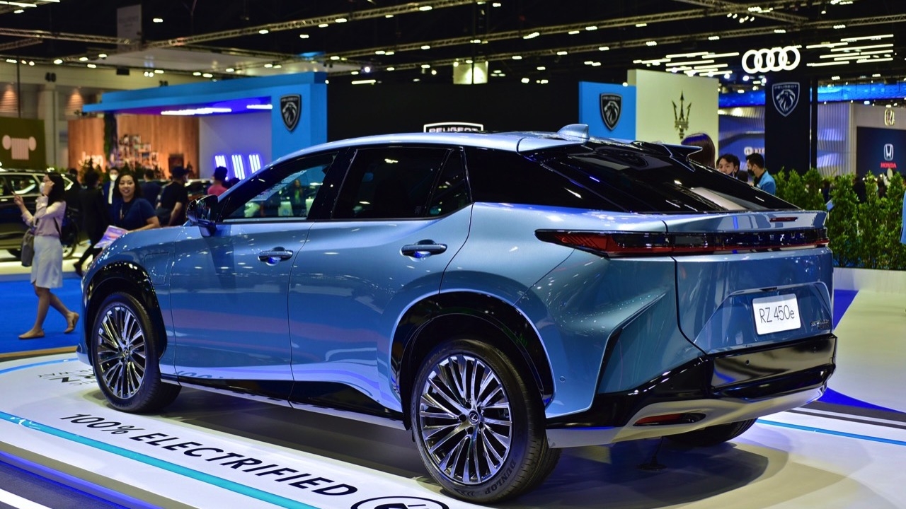 Motor Show 2023 ส่องรถยนต์ไฟฟ้า Lexus RZ 450e Electrified