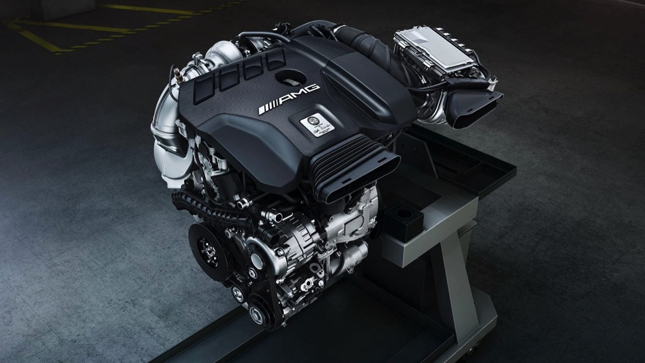 MERCEDES-AMG M139 เครื่องยนต์ 2.0 ลิตร เทอร์โบ ที่แรงที่สุดในโลก! 