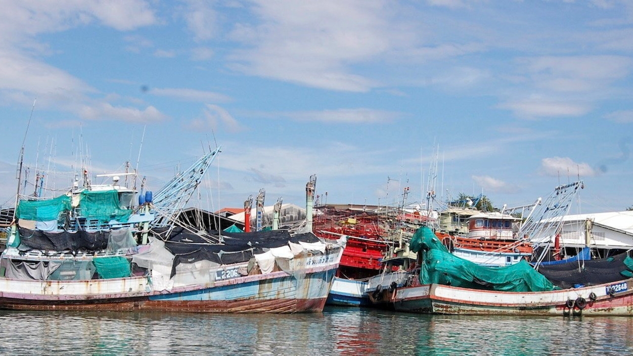 ศรัทธาครูการต่อเรือ ความเชื่อบูชาตะเคียน