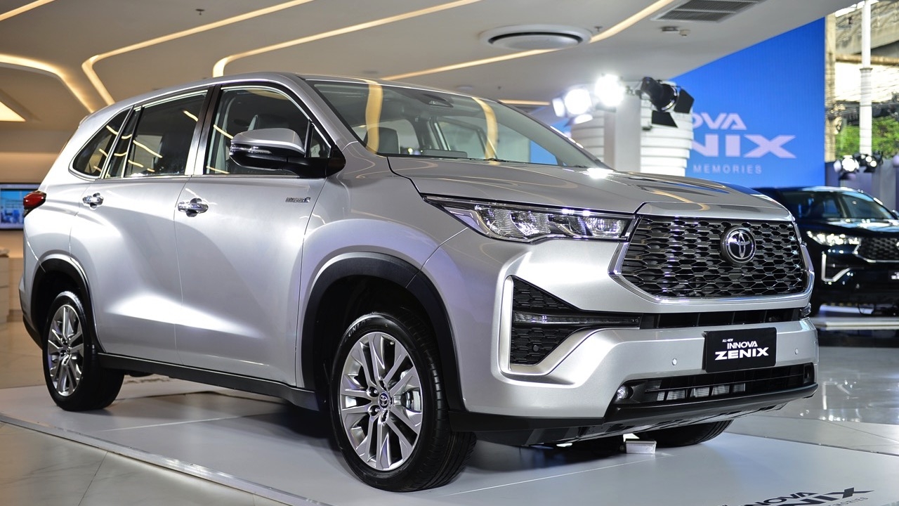 ส่องสเปกรุ่นรองท็อป TOYOTA NEW INNOVA ZENIX 2.0 HEV SMART แม่บ้านอินโด โกอินเตอร์!