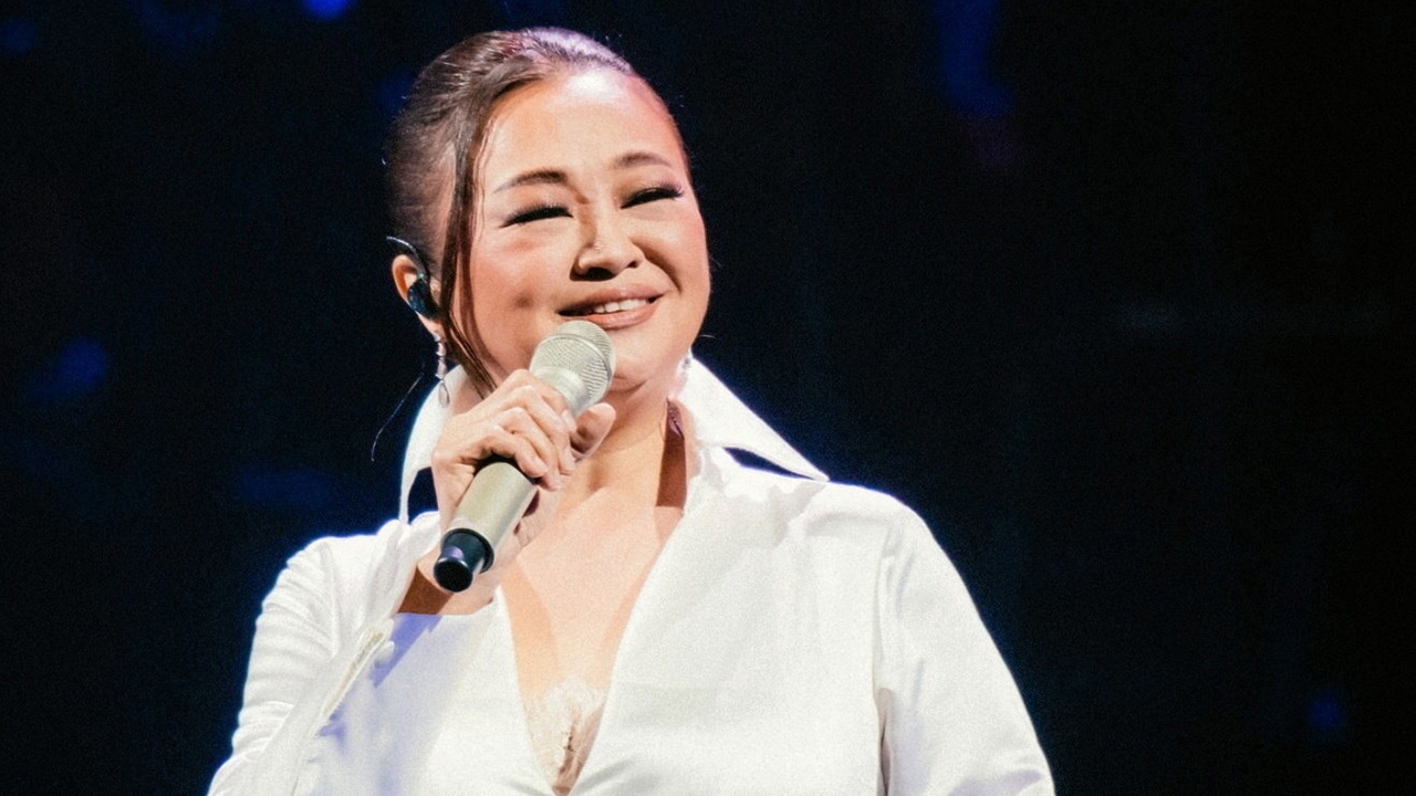 ดีว่าตัวแม่ "เจนนิเฟอร์ คิ้ม" เสิร์ฟความแซ่บถึงใจ เกินคาด เกินคุ้ม ในเกินคิ้ม Concert