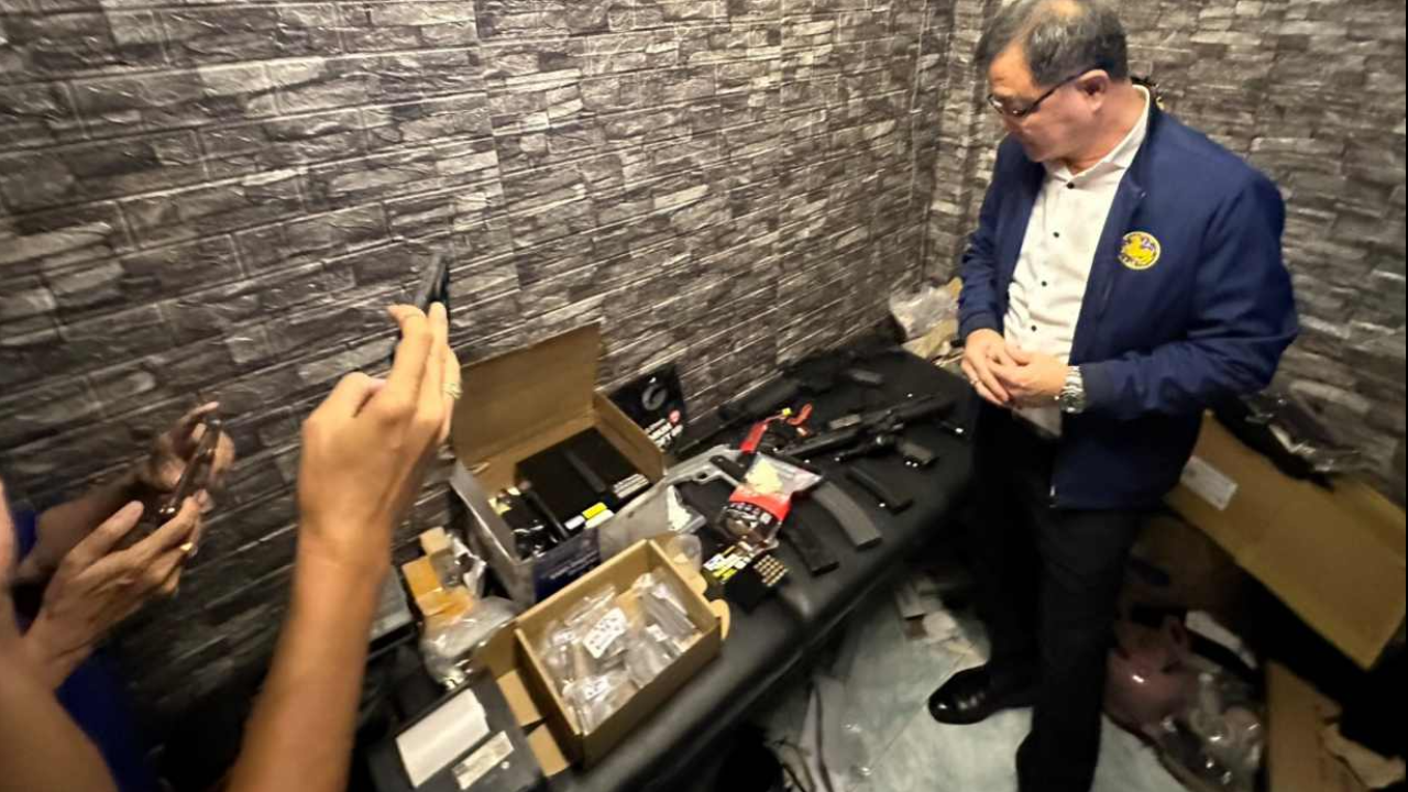 ผงะ โรงงานผลิตแบลงค์กันเมืองคอน อยู่ใกล้ค่ายทหาร ใช้โดรนบินตรวจ  