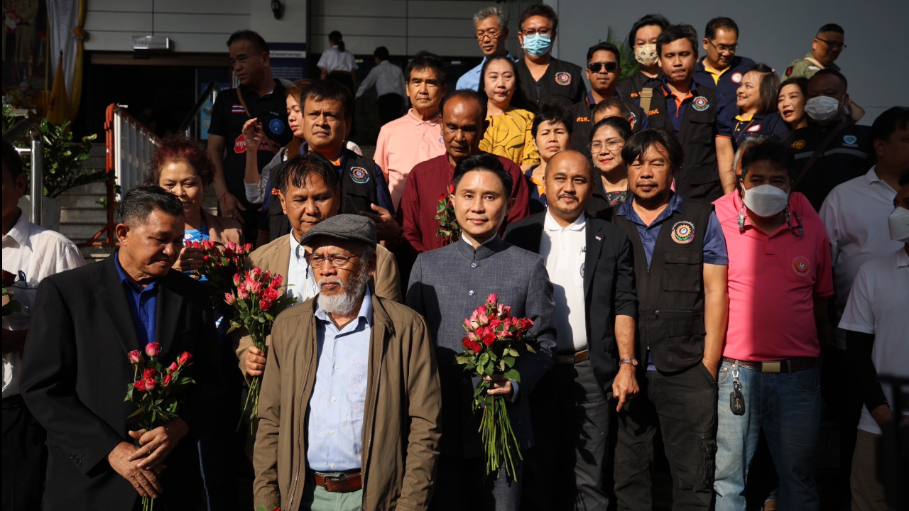 แกนนำพันธมิตรฯ มาตามนัด ฟังคำพิพากษาครั้งที่ 2 คดีบุกสนามบินฯ ปี 51