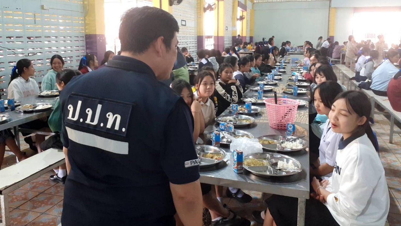 ป.ป.ท.และ ป.ป.ช.แม่ฮ่องสอน ลงพื้นที่ ร.ร. รปค.21 สอบปม "ข้าวไข่ต้มน้ำพริกตาแดง"