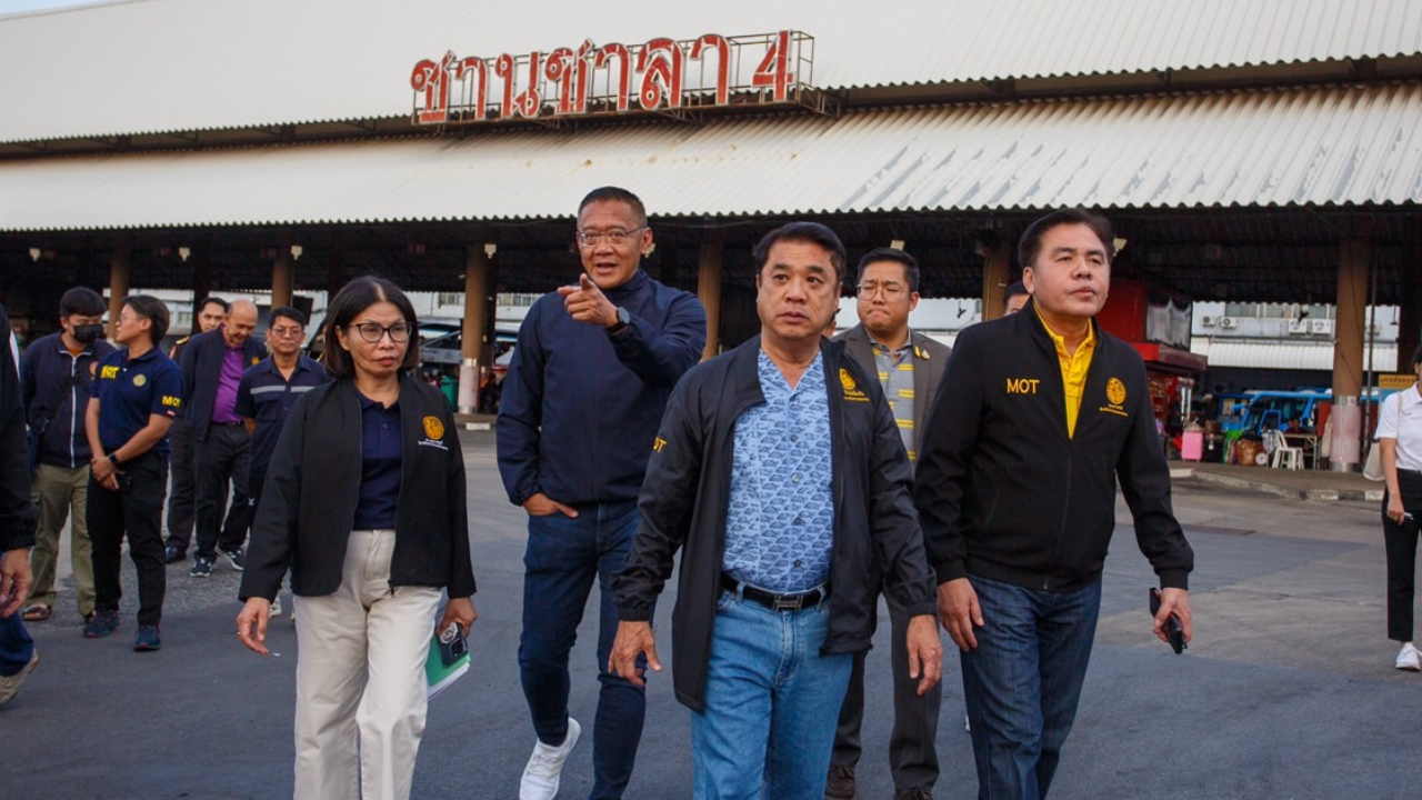 “สุริยะ” ไปหมอชิต 2 กำชับอำนวยความสะดวกคนกลับเข้า กทม. สั่งจัดการวินเถื่อน