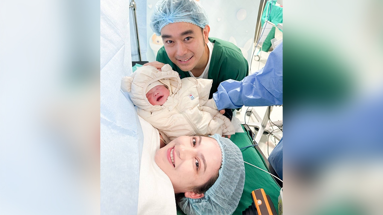 เต๊ะ ศตวรรษ น้ำตาไหล ภรรยาคลอดลูกสาว น้องยาดาห์ แข็งแรงปลอดภัยทั้งแม่ลูก