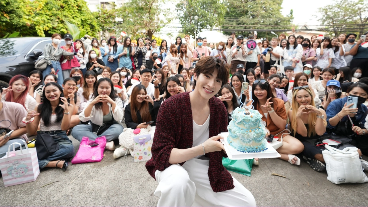 บลู พงศ์ทิวัตถ์ ฉลองวันเกิดครบ 24 อย่างอบอุ่นกับ "กิจกรรมวันดีดีกับบลู"