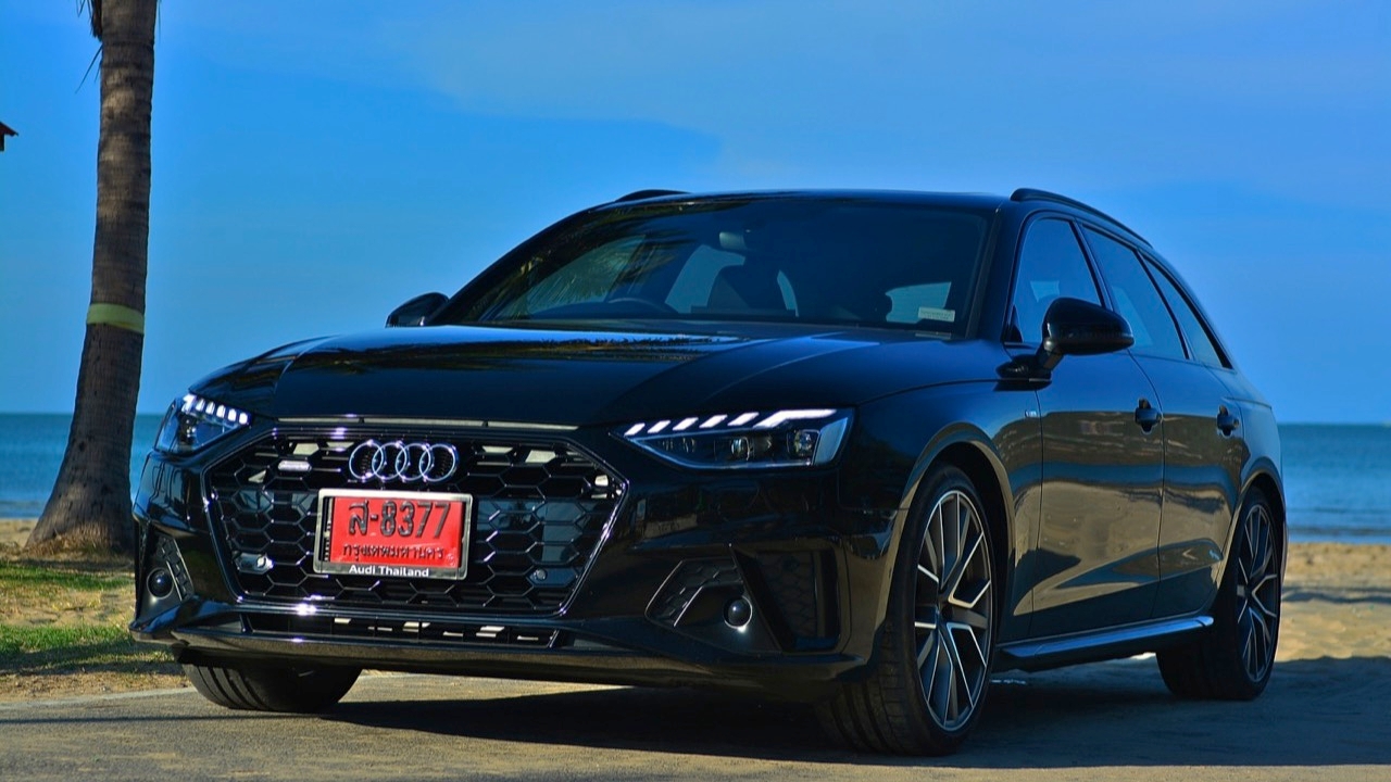 ขับดี ราคาโดน! AUDI A4 AVANT 45TFSI QUATTRO S LINE