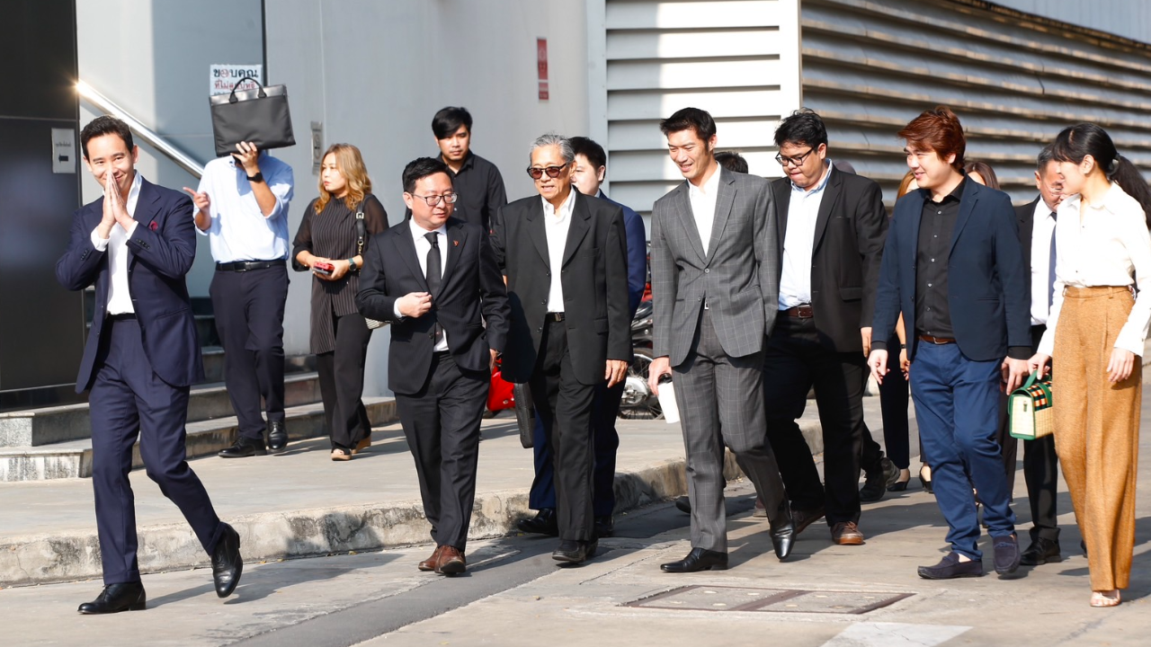 กลุ่มแกนนำอนาคตใหม่ ไร้กังวล รอฟังศาลวินิจฉัยคดีม็อบ 14 ธ.ค. 62 เชื่อชนะคดี