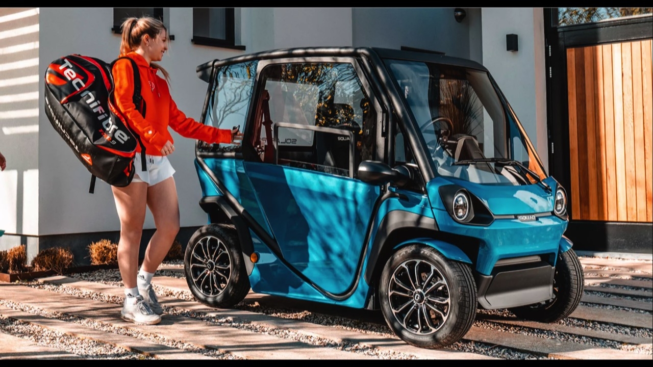 จิ๋วแจ๋วส่องโลก ราคา 2.4 แสน รถยนต์ไฟฟ้า Squad Solar Quad วิ่งขำๆ 20 กิโลเมตร 