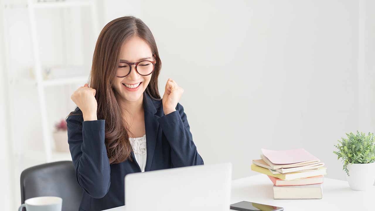 ดวงพลิกจากดินสู่ดาว 4 ราศีการงานโดดเด่น 3 ราศีดวงดีเรื่องโชคลาภ