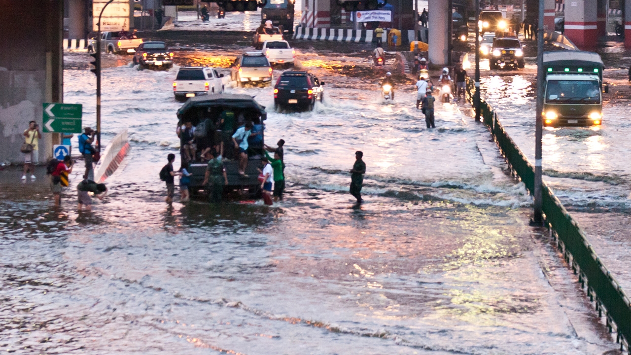 ลานีญาแผลงฤทธิ์แรง ฝนมากส่อซ้ำรอยปี 2554
