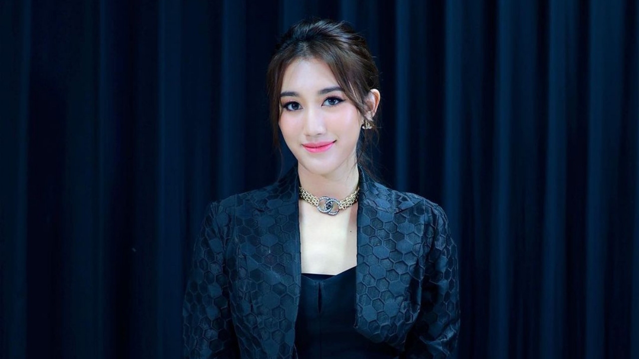 เบสท์ รักษ์วนีย์ ชีวิตที่มากับดวง ได้เป็นนางเอกในวันที่ไม่อยากจะเป็น