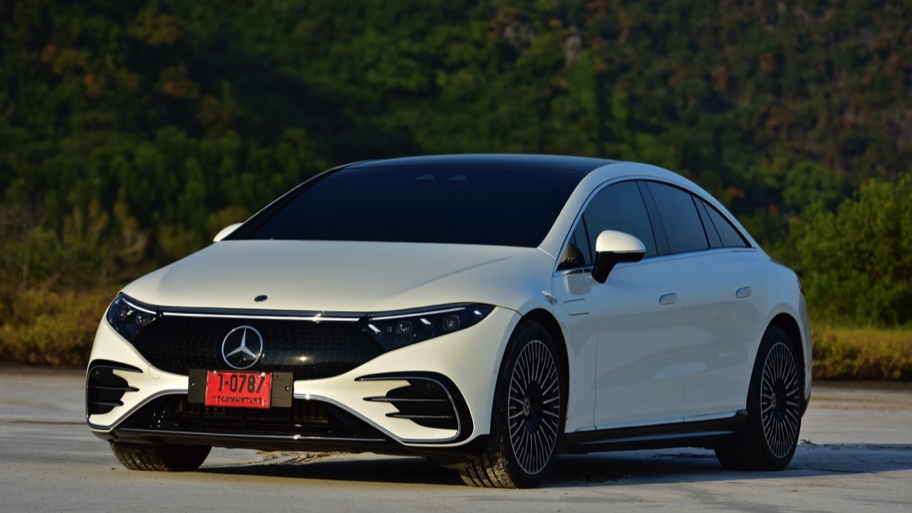 ประกอบไทย ราคาดีงาม สัมผัสแรก! ทดสอบรถยนต์ไฟฟ้า MERCEDES-EQS 500 4MATIC AMG PREMIUM