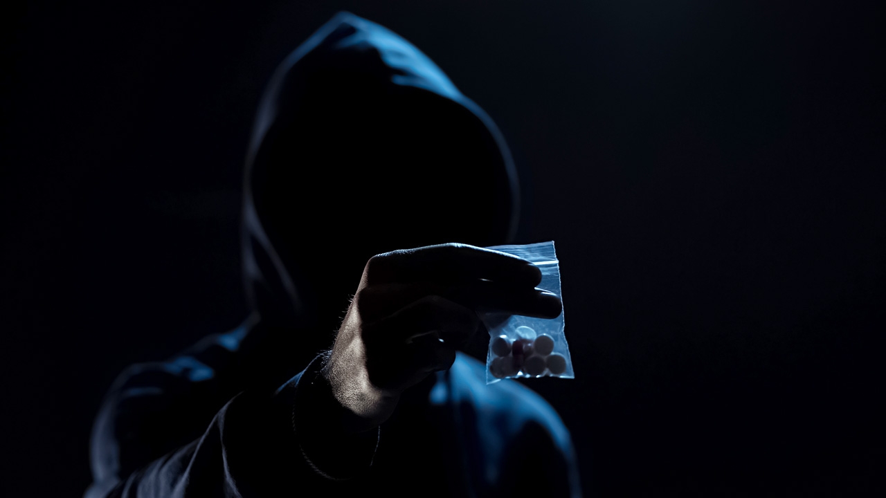 ปมยาบ้าระบาดหนัก ผู้เสพขยับเป็นผู้ขาย