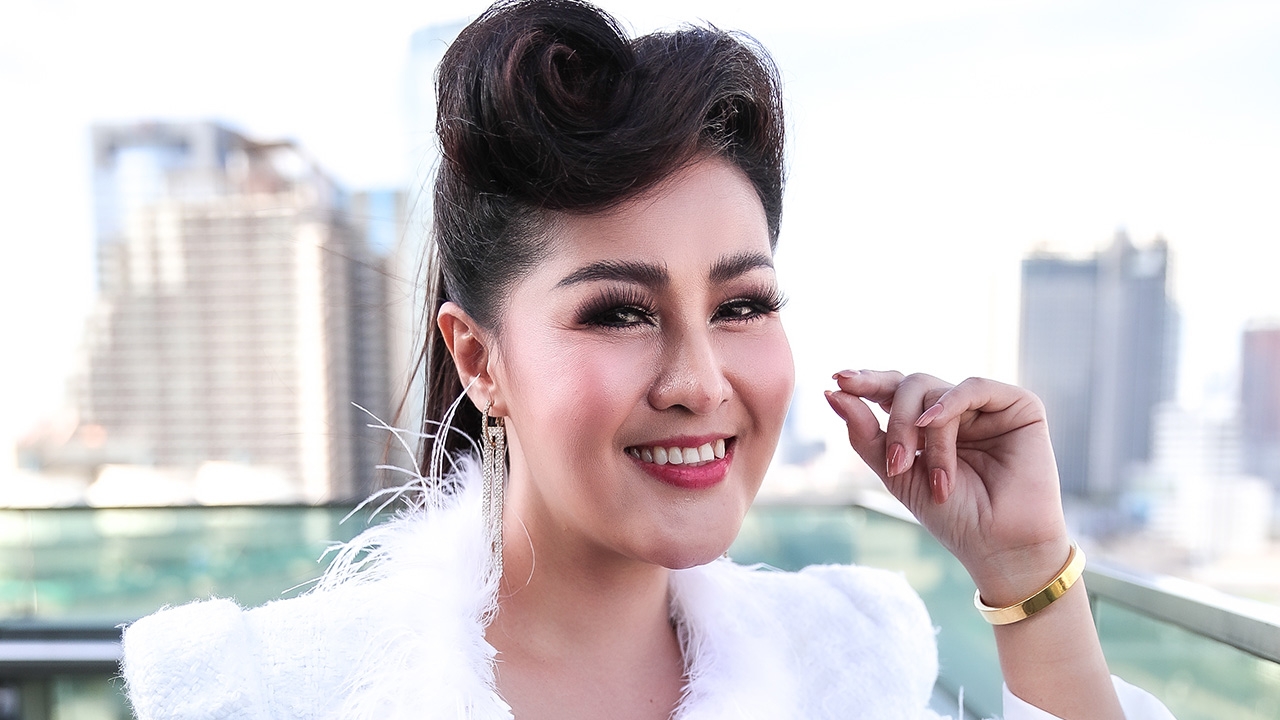 หญิงลี เคยเครียดจนสุขภาพพัง “คาเฟอีน” เพลงที่แต่งเอง ลบคำดูถูกฟลุกดัง