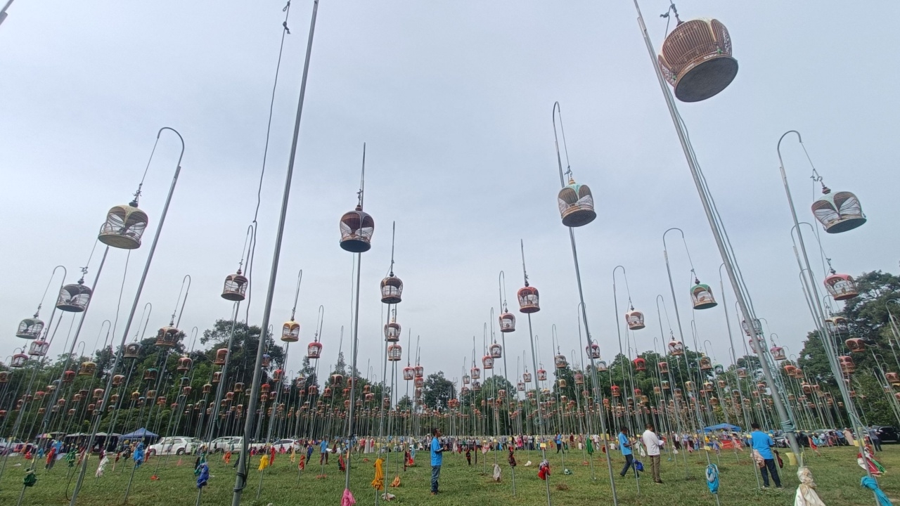 ปัตตานีจัดแข่งนกเขาชวาเสียง เข้าร่วมกว่า 1,500 ตัว รวมมูลค่านกกว่า 150 ล้าน 