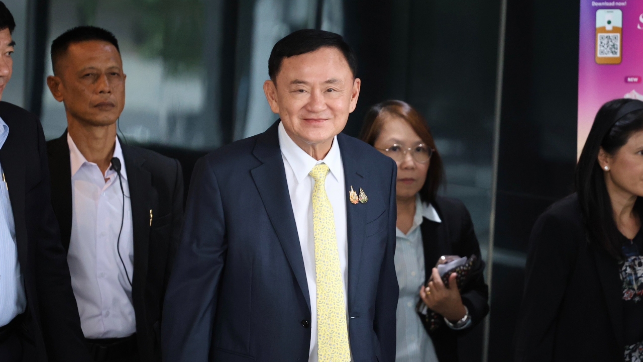 ปัดครอบงำ “ทักษิณ” มอง “อิ๊งค์” ไม่ควบกลาโหม บอก แก้เศรษฐกิจได้ DNA เดียวกัน