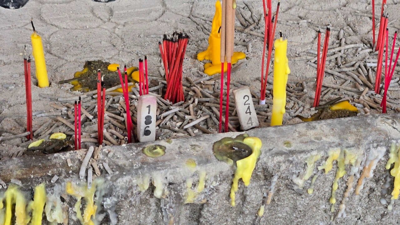 รวมไว้ให้แล้ว "เลขธูปมงคล" งวด 16/8/67 ว่าที่เศรษฐีอย่าลืมส่องลุ้นรวย