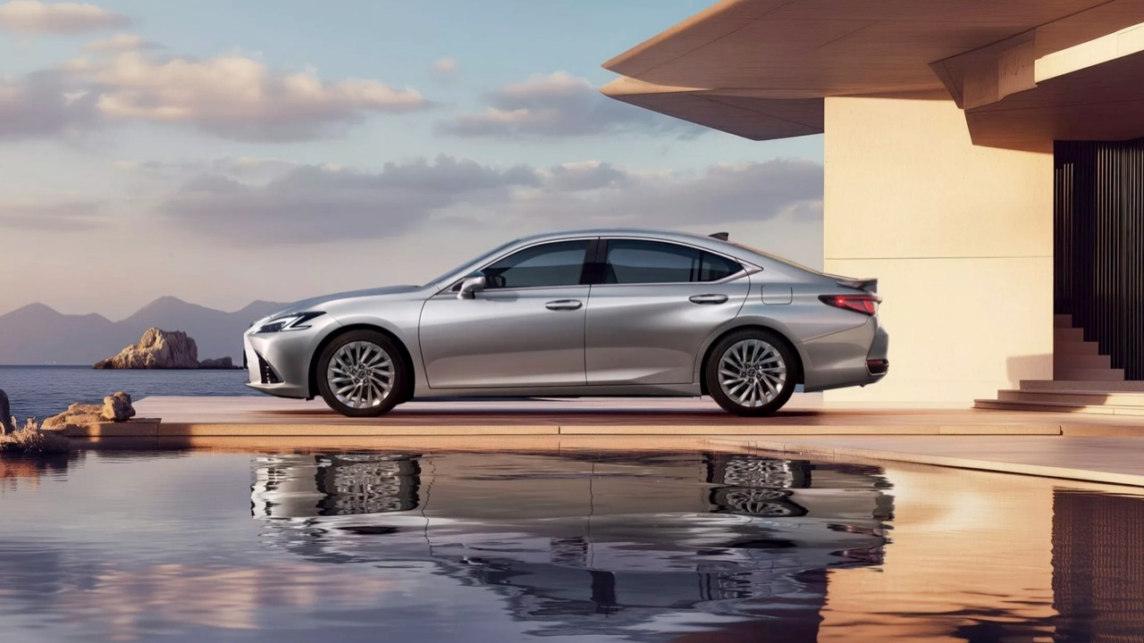 คัมรี่ก็ดีแต่ชอบคันนี้มากกว่า! LEXUS NEW ES 2025  