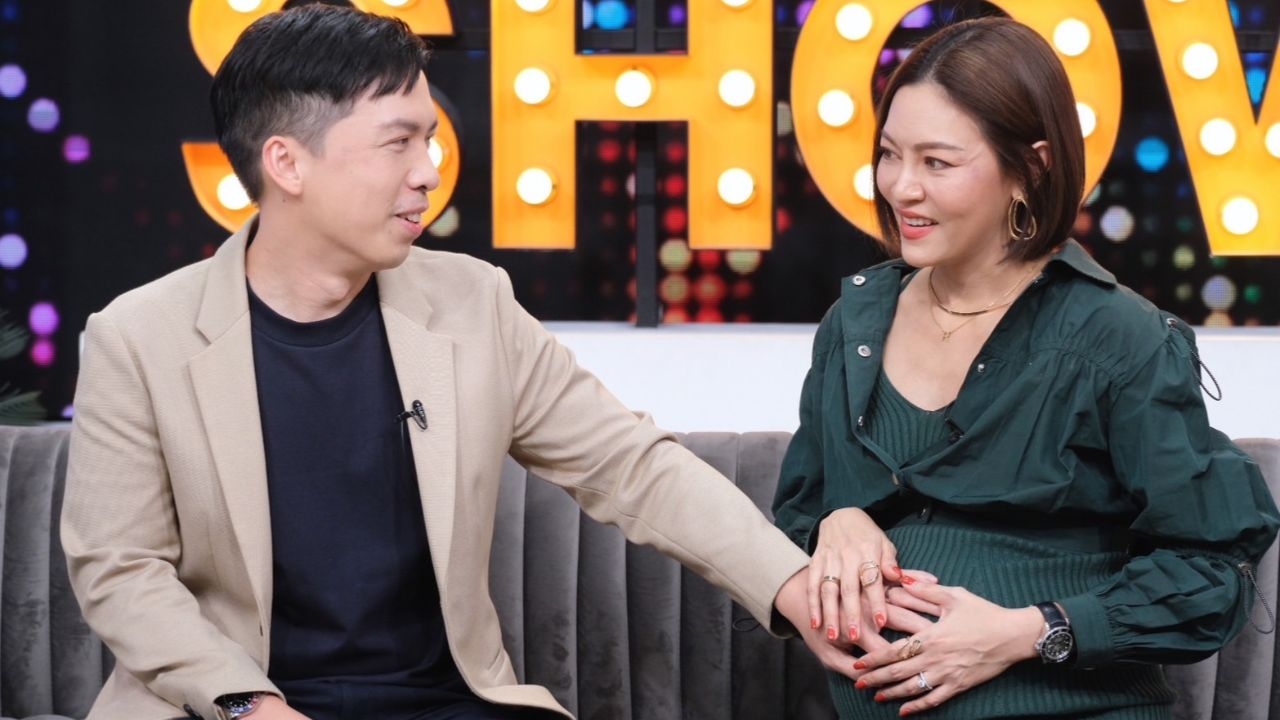 แพท Klear ควงสามีเปิดใจก่อนคลอด โดนเด็ก 2 ขวบทักในท้องมีน้อง 2 คน (คลิป)