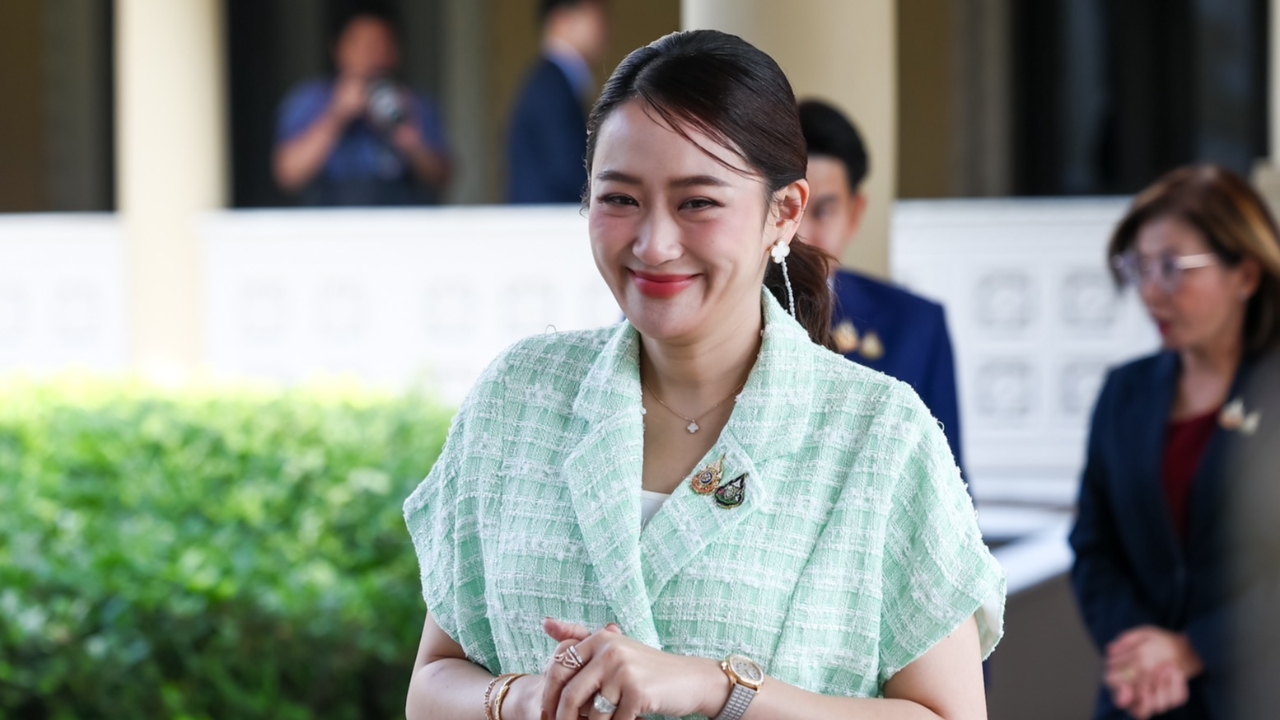นายกฯ คิกออฟ 30 บาทรักษาทุกที่ทั่วไทย บอกเมอร์รี่คริสต์มาส หลังถูกถามปมตอบกระทู้สภา