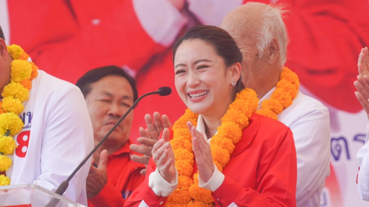 ปราศรัยเวทีแรก “อิ๊งค์” อ้อนได้กำลังใจจากชาวนครพนม ชู “อนุชิต” DNA เพื่อไทย