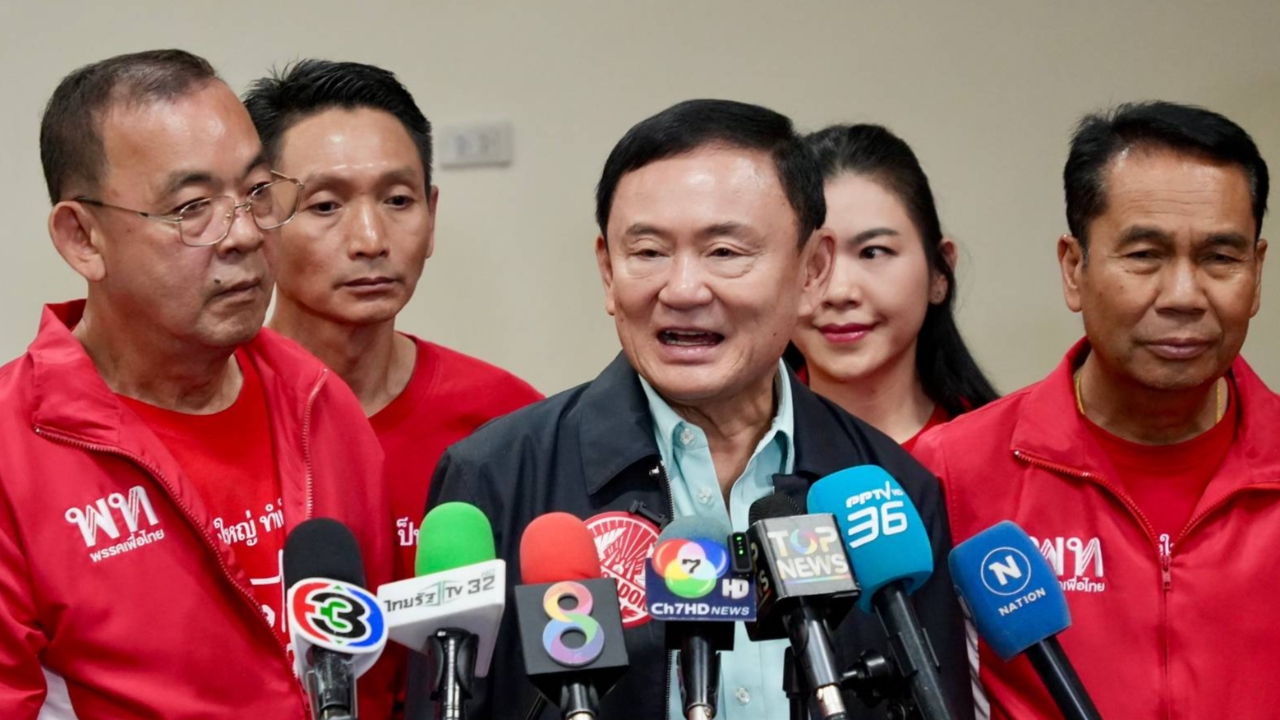 “ทักษิณ” ซัดไร้สาระพวกร้องถือ 2 สัญชาติ เชื่อ นายกฯ เข้มแข็ง รักคนทั้งประเทศ