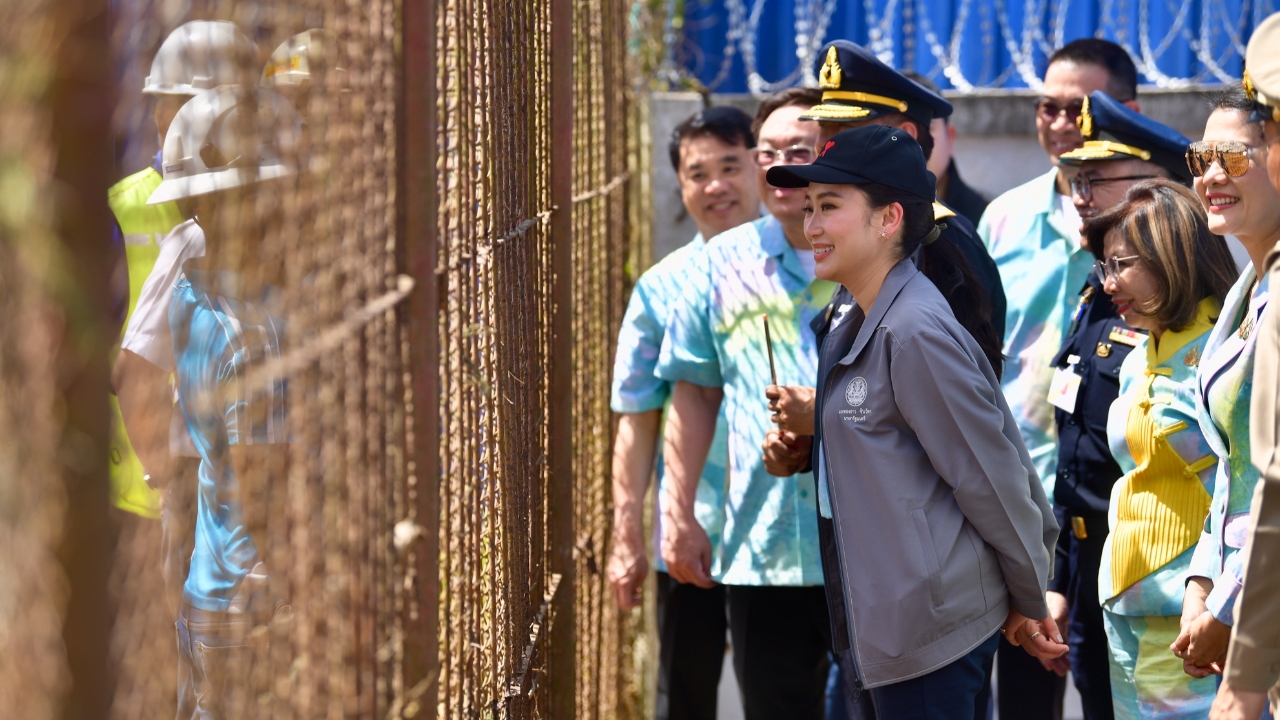 “อิ๊งค์” นำ ครม. ดูทางเชื่อมด่านสะเดาแห่งใหม่ กำชับให้เสร็จ 30 ต.ค. ตามกำหนด