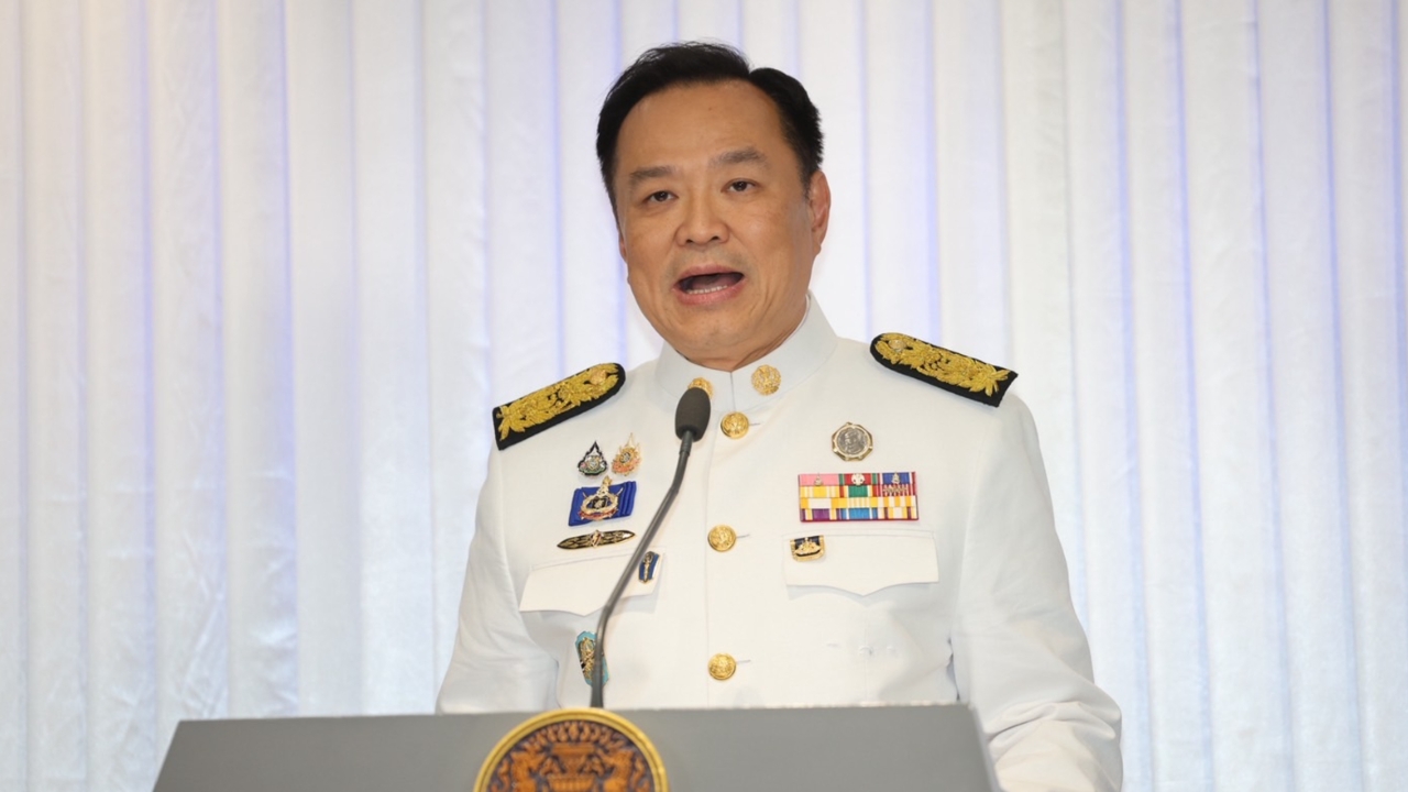 “อนุทิน” นายกฯ คนที่ 32 แถลงครั้งแรก ทำงานไม่หยุด ลุยแก้ 4 เรื่อง ยุบสภาใน 4 เดือน