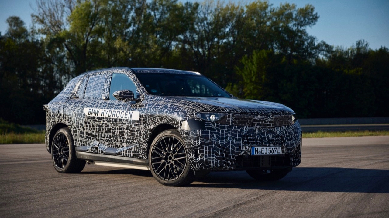 BMW NEW X5 มาครบ 5 ระบบส่งกำลัง มอเตอร์ไฟฟ้า ดีเซล เบนซิน ปลั๊กอิน และ ไฮโดรเจน! 