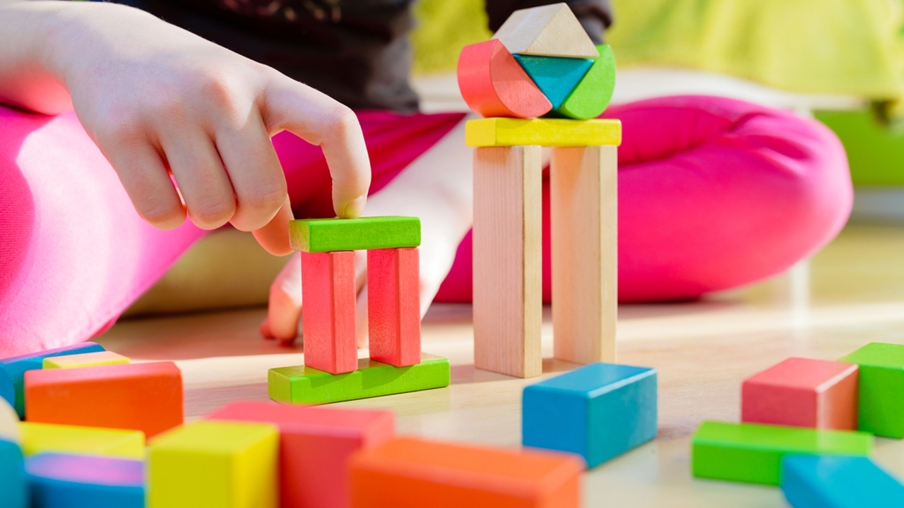 รอบรั้วการตลาด : ภาครัฐ-เอกชน ชวนคนรุ่นใหม่ยกระดับของเล่นไทย สร้างมูลค่าเศรษฐกิจ