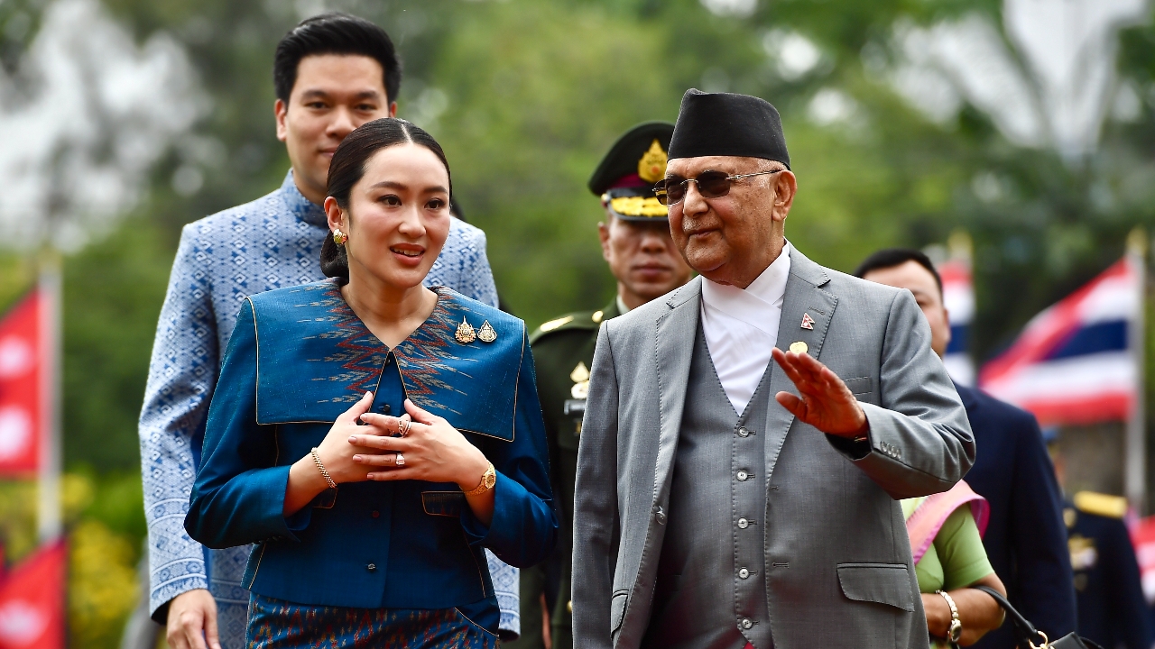 “แพทองธาร” นำตรวจแถวกองทหารเกียรติยศ นายกฯ เนปาล เยือนไทยเป็นทางการรอบ 66 ปี