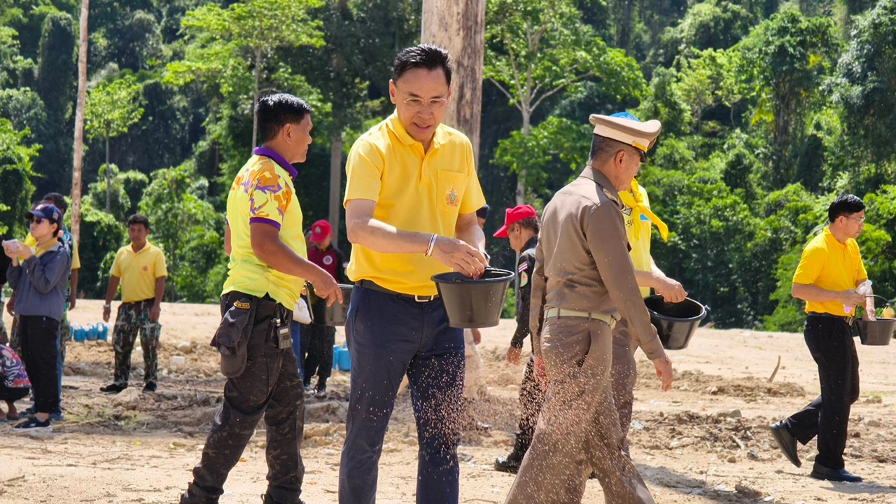 กรมทรัพยากรน้ำ หนุนโครงการอนุรักษ์ฟื้นฟูแหล่งน้ำเพื่อช้างป่าทุ่งกร่าง จันทบุรี