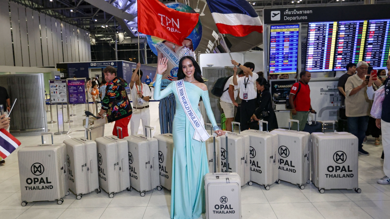 สนามบินแตก!! แฟนนางงามรอส่ง โอปอล สุชาตา ไปชิงมงฟ้า Miss World 2025 ที่อินเดีย