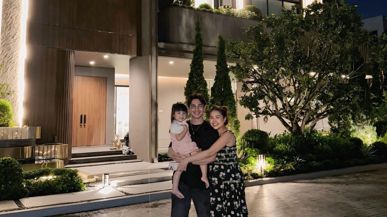 เปิดบ้านหรูราคา 100 ล้านของเจนนี่-ยิว ฝันที่เป็นจริง 7 ห้อง 3 ชั้น มีลิฟต์