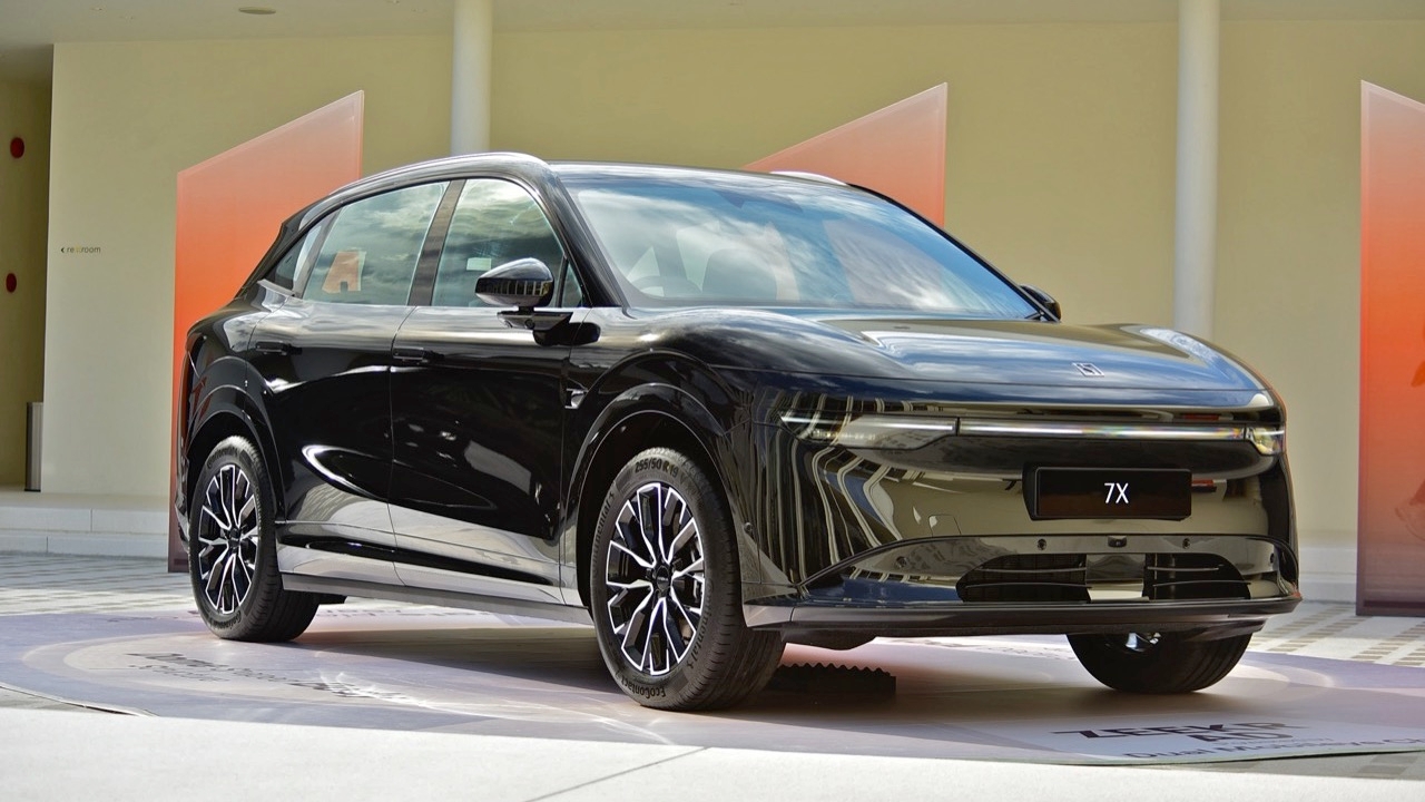 รุ่นและราคา ZEEKR 7X