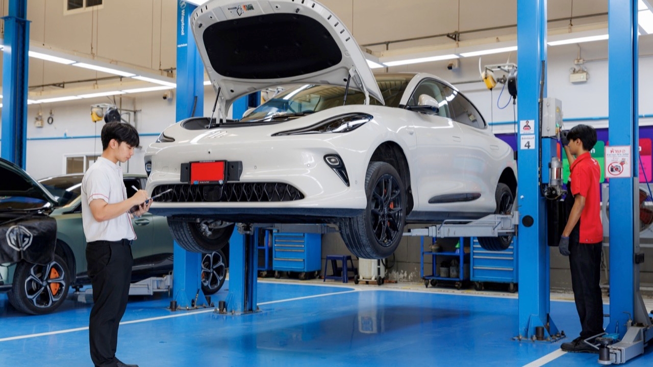  MG คว้ารางวัล EV ขวัญใจคนไทย Marketeer No.1 Brand Thailand 