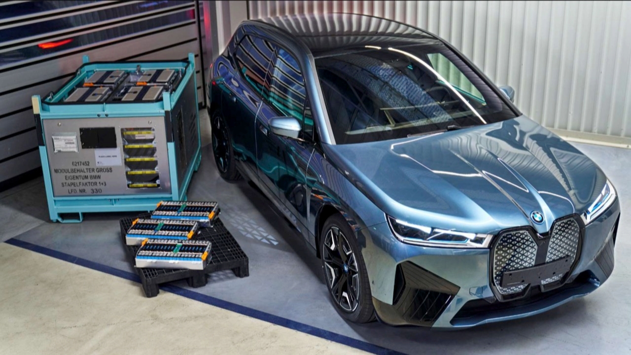 BMW เชิดชัย ออโต้เฮาส์ เทคโนโลยีสุรนารี ขยายผลโครงการแบตเตอรี่หมุนเวียนรถไฟฟ้า