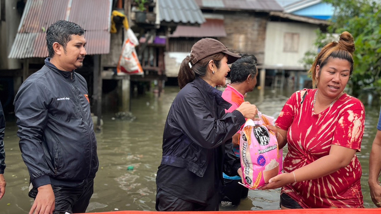 พรรคประชาชน เรียกร้องรัฐบาลตั้งวอร์รูมแก้ปัญหาน้ำท่วมภาคใต้ ต้องอัปเดตสถานการณ์แม่นยำรายวัน