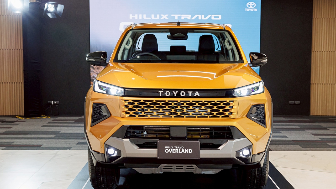 เปิดตัวกระบะ TOYOTA HILUX TRAVO มาด้วยกัน 4 รุ่นหลัก 17 รุ่นย่อย ราคาเริ่ม 7 แสนถึง 1.3 ล้าน