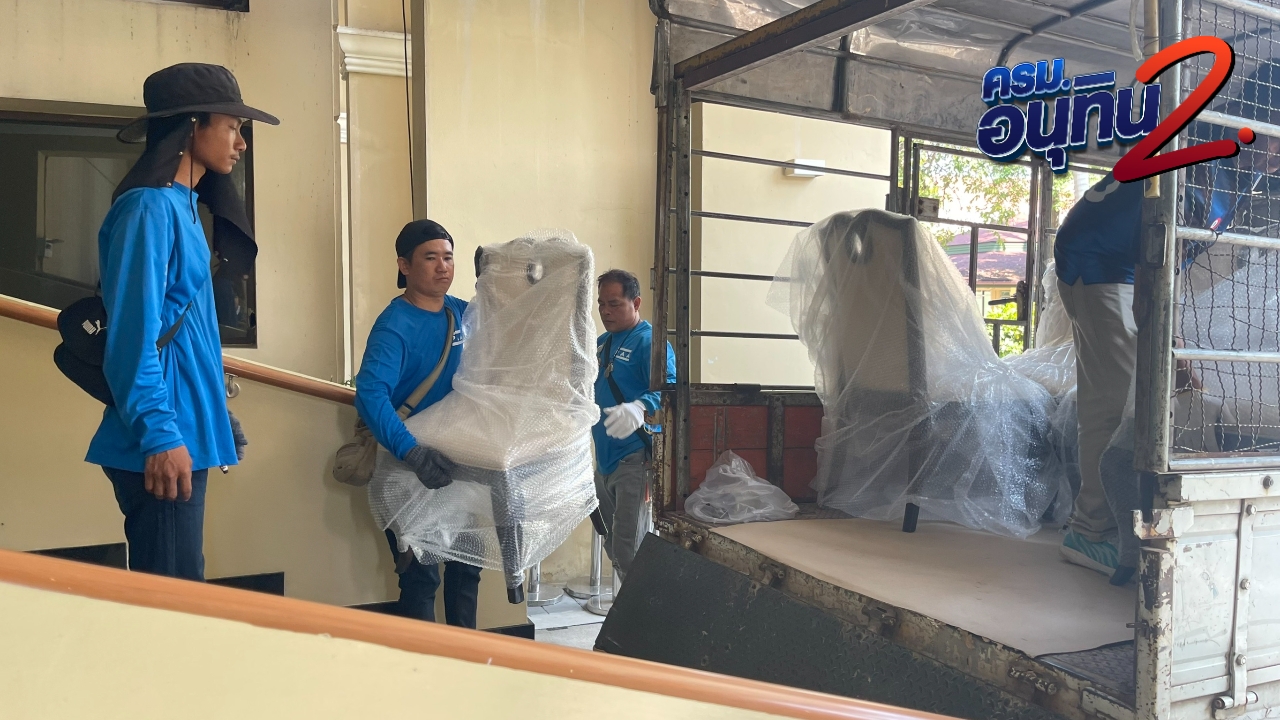 “ธรรมนัส” ส่งรถขนของออกจากห้องทำงาน ที่ทำเนียบรัฐบาล หลัง ครม.อนุทิน 2 ไร้พรรคกล้าธรรม